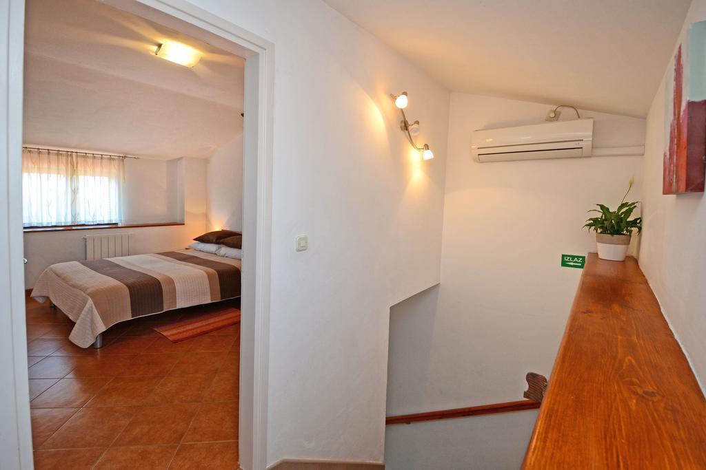 Apartment Lili Пореч Екстер'єр фото