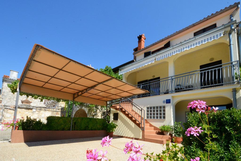 Apartment Lili Пореч Екстер'єр фото